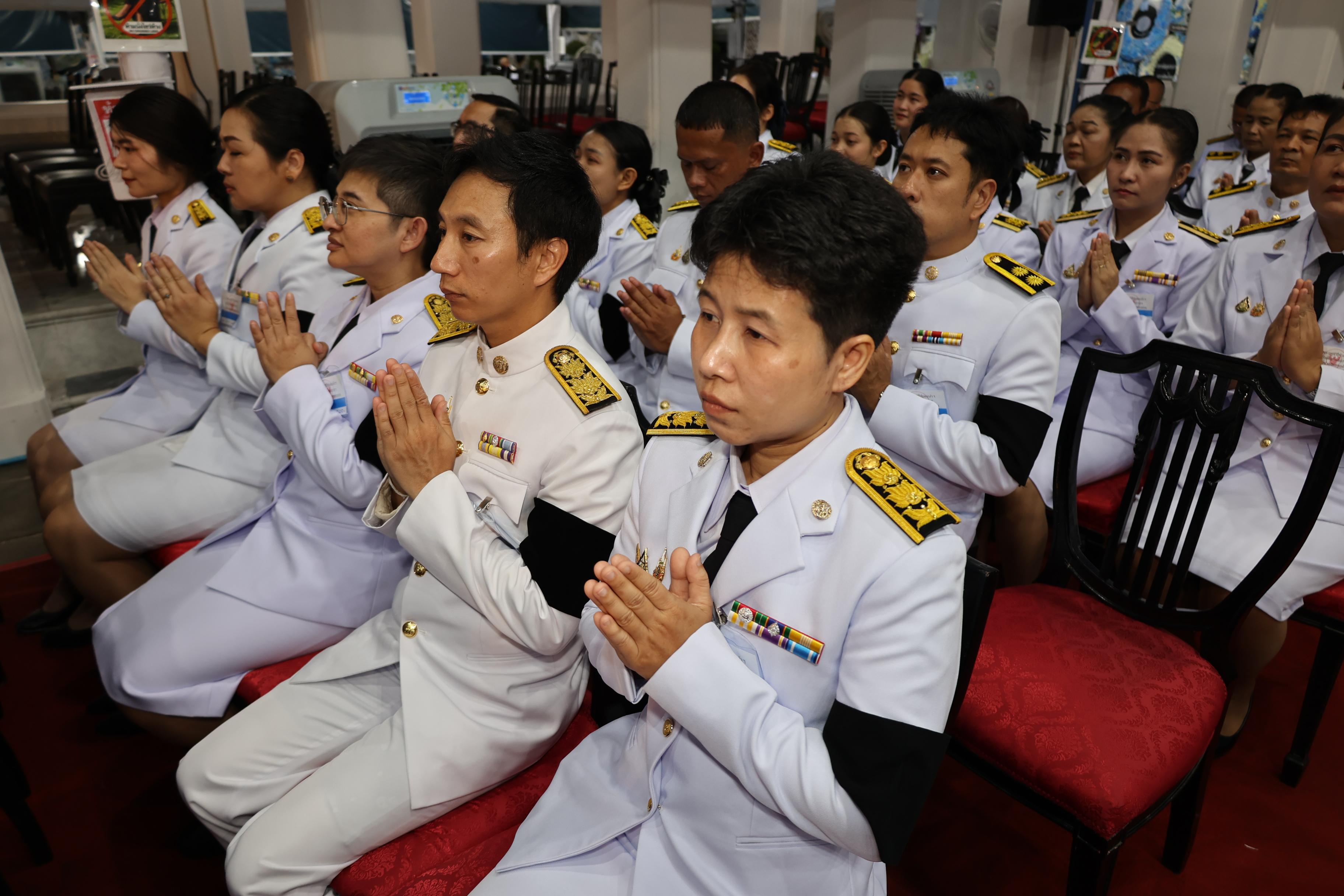 title - สำนักงานการปฏิรูปที่ดินเพื่อเกษตรกรรม รับพระราชทานพระบรมราชานุญาตให้ร่วมเป็นเจ้าภาพบำเพ็ญกุศลถวายพระบรมศพ สมเด็จพระนางเจ้าสิริกิติ์ พระบรมราชินีนาถ พระบรมราชชนนีพันปีหลวง (Re-post)